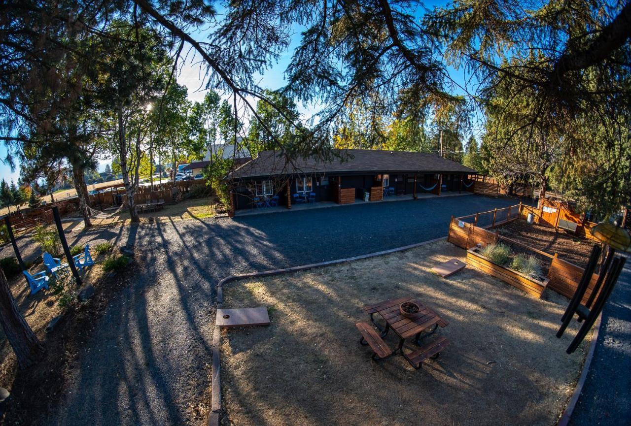 Left Coast Lodge - Pet Friendly Систерс Экстерьер фото